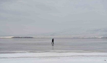 Aktaş Gölü dondu