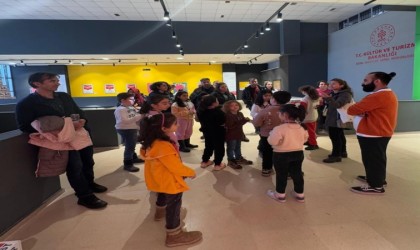 Alaşehirin Bilim ve Sanat Öğrencileri İzmirde