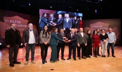 Altın Karıncadan Küçükçekmeceye çifte ödül