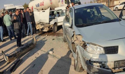 Ambulansı takip eden sürücü kazaya neden oldu