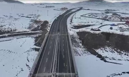 Ardahanda 276 metre uzunluğundaki Kura Viyadüğü trafiğe açıldı