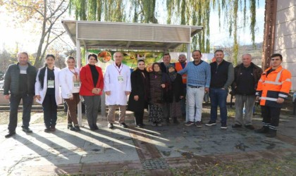 Atakumdan kümes hayvanlarına aşı uygulaması