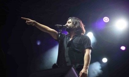 Aydınlılar yeni yılı ünlü sanatçı ile kutlayacak