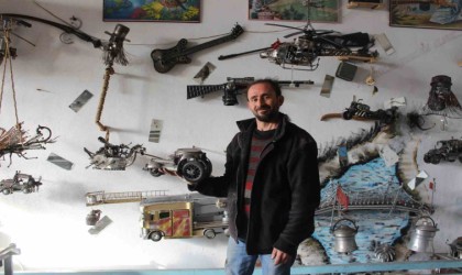 Babası oyuncak alamayınca, o hayal gücünü sanata dönüştürdü