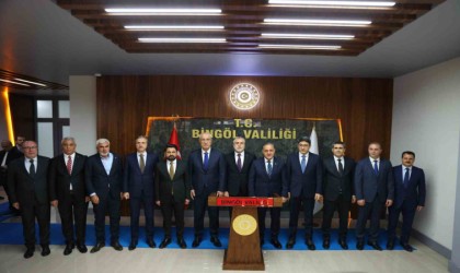 Bakan Işıkhan Bingölde