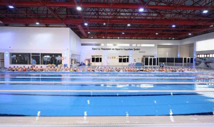 Başkan Altay: Sağlıklı bir gelecek için 8 bin 500 ilkokul öğrencimize yüzme öğretiyoruz