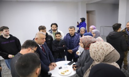 Başkan Bıyık, gençlerle bir araya geldi