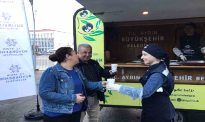 Başkan Çerçioğlunun iç ısıtan ikramı sürüyor