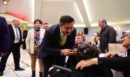 Başkan Özel: Asıl engel bireylerde değil, kentlerde