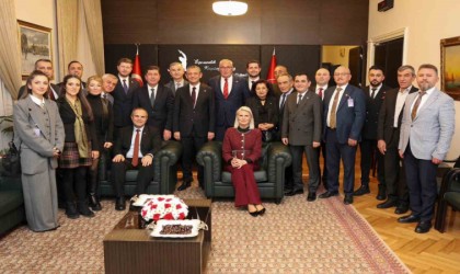 Başkan Subaşı, CHP Genel Başkanı Özel ile bir araya geldi