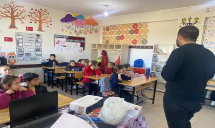 Batmanda köy okullarındaki öğrencilere ağız ve diş sağlığı eğitimi verildi