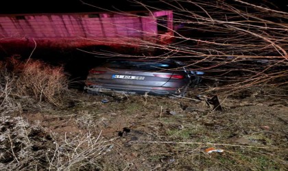 Batmanda otomobil şarampole yuvarlandı