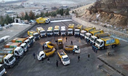 Battalgazide temizlik ekipleri 7/24 sahada