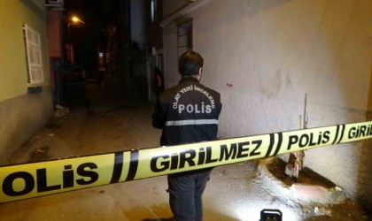 Bekçi, cezaevi firarisini ayağından vurup yakaladı