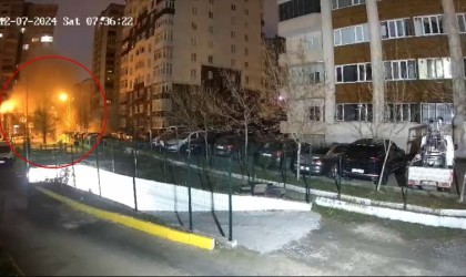 Beylikdüzünde 14 katlı binada meydana gelen patlama anı kamerada