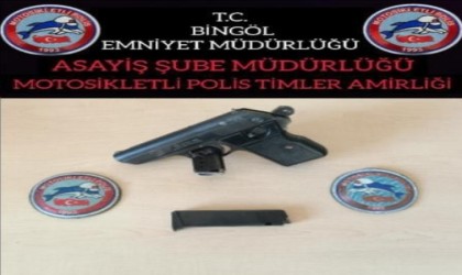 Bingölde ruhsatsız tabanca ele geçirildi