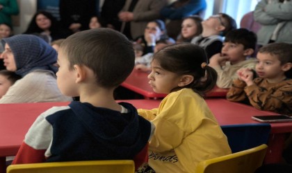 Bir Hikaye Bir Neşe projesi özel çocuklara sevinç oldu
