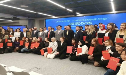 Çin Başkonsolosluğundan burs alan öğrenciler ödül töreninde bir araya geldi