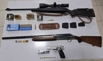 Çorumda yapılan denetimlerde 5 adet silah ele geçirildi