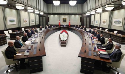 Cumhurbaşkanı Recep Tayyip Erdoğan başkanlığındaki Milli Güvenlik Kurulu ( MGK) Toplantısı Cumhurbaşkanlığı Külliyesinde başladı.