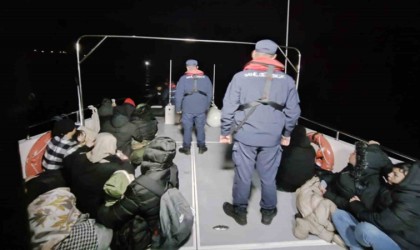 Datçada 4ü çocuk 21 düzensiz göçmen yakalandı