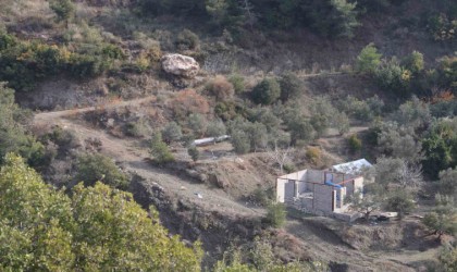 Depremzede vatandaşları korkutan patlamalar kamerada