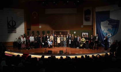 “Devamsız İşler” oyunu Keçiörende sahnelendi