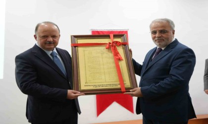 Diyanet İşleri Başkan Yardımcısı İşliyen: Cezaevi mahkûmları imam oldu