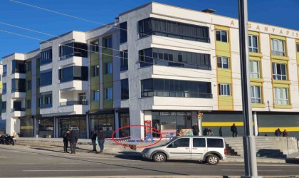 Diyarbakırda 3üncü kattan düşen kadın hayatını kaybetti