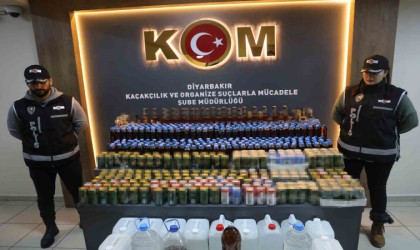 Diyarbakırda bin 300 şişe kaçak alkollü içecek ele geçirildi