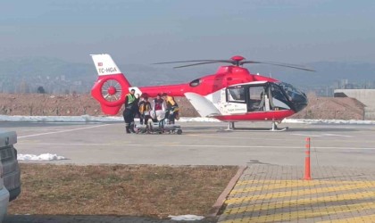 Domuz avında ayı saldırısına uğrayan eski muhtar ağır yaralandı