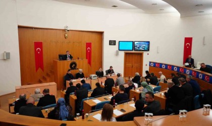 Düzce Belediye meclisi 23 gündem maddesini komisyonlara havale etti