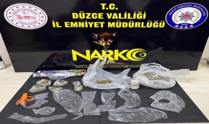 Düzcede uyuşturucu satıcısı tutuklandı