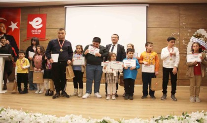 Efelerde Çocuk Gözüyle Otizm resim yarışması ile farkındalık zirveye çıktı