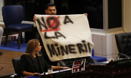 El Salvador Kongresinden metal madenciliği yasağının sonlandırılmasına onay