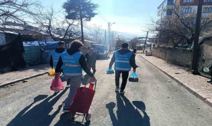 Elazığda yaşlılarla el ele gönüllüyüz biz etkinliği