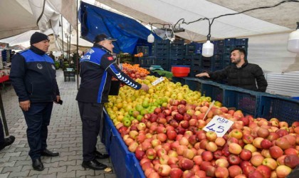 Esenyurtta güvenli alışveriş için pazarlar denetleniyor