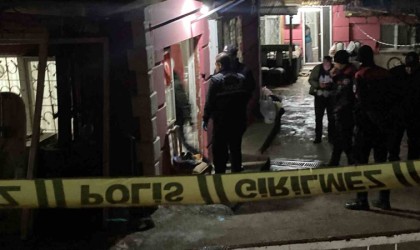 Evde av tüfeğiyle vurulmuş halde bulunan çocuk, hastanede hayatını kaybetti