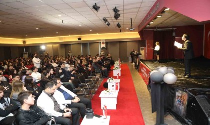 Gaziantep Kolej Vakfında 25 Aralık coşkusu