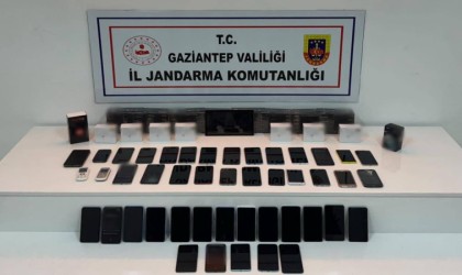 Gaziantepte 1 milyon lira değerinde kaçak telefon ele geçirildi