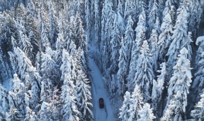 Genya Dağında büyüleyici kış manzaraları havadan görüntülendi
