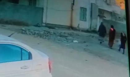 Gölbaşında kadın hırsızlar güvenlik kamerasına yakalandı