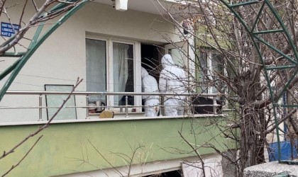 Haber alınamayordu, evinde kafası parçalanmış halde ölü bulundu