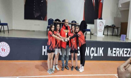 Hakkaride masa tenisi turnuvası sona erdi