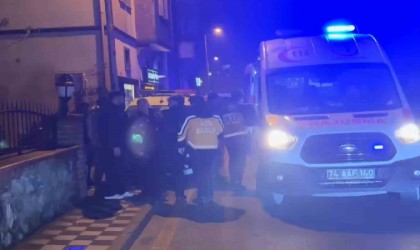 Hamile sevgilisinin eve aldığı erkeği darp ettiler