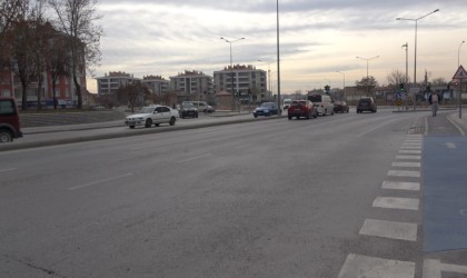 Harçlığını çıkarmak için taksicilik yapan öğrenci bıçaklanarak öldürüldü