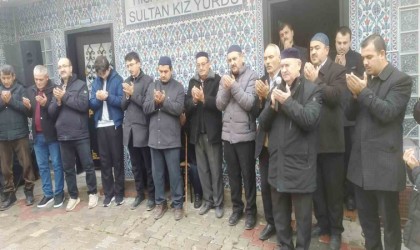 Hisarcıkta 45 kişilik umre kafilesi dualarla uğurlandı
