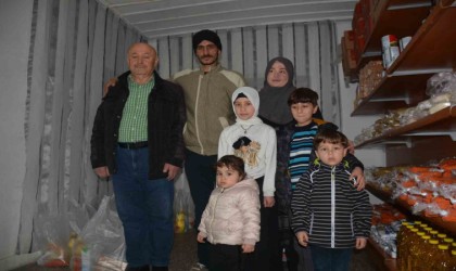 İhtiyaç sahibi 7 binden fazla aileye bakan Ensar Ağabeyin hikayesi