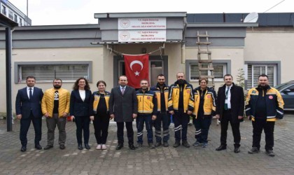 İl Sağlık Müdürü Şenkul acil sağlık hizmetleri personeli ile bir araya geldi