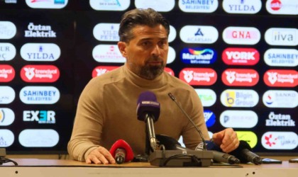 İlhan Palut: Maçı kaybedecek kadar negatif bir oyunumuz yoktu